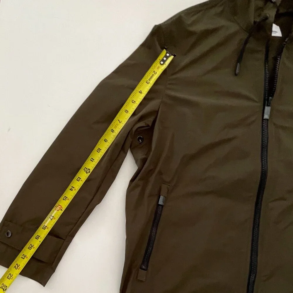 Burberry Everton Nylon Men's hooded Jacket, size 50,‎ 40 US, Oversized styling